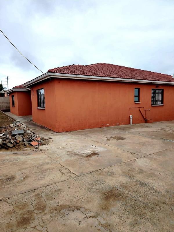 11 Bedroom Property for Sale in Mdantsane Nu 7 Eastern Cape